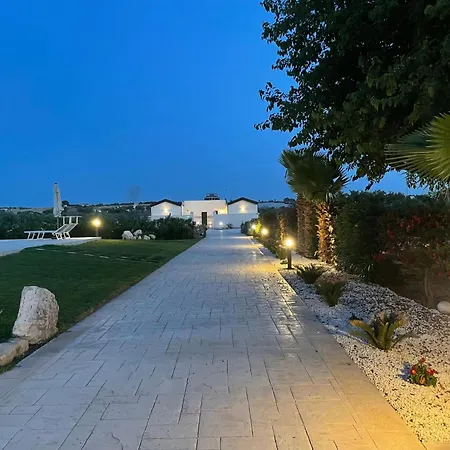 Apartment Il Gelso E L'ulivo Mit Schwimmbad By Interhome Noto
