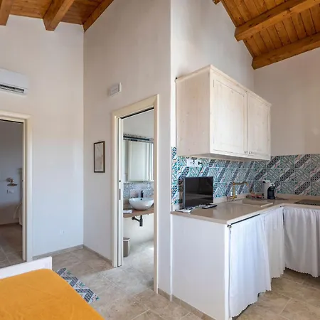 Apartment Il Gelso E L'ulivo Mit Schwimmbad By Interhome *