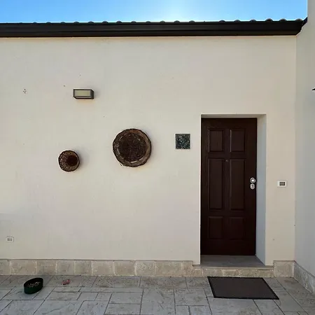 Apartment Il Gelso E L'ulivo Mit Schwimmbad By Interhome *